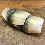 日本ばし さく間 - 新子 きれい 酢じめの酢加減絶妙の「適」