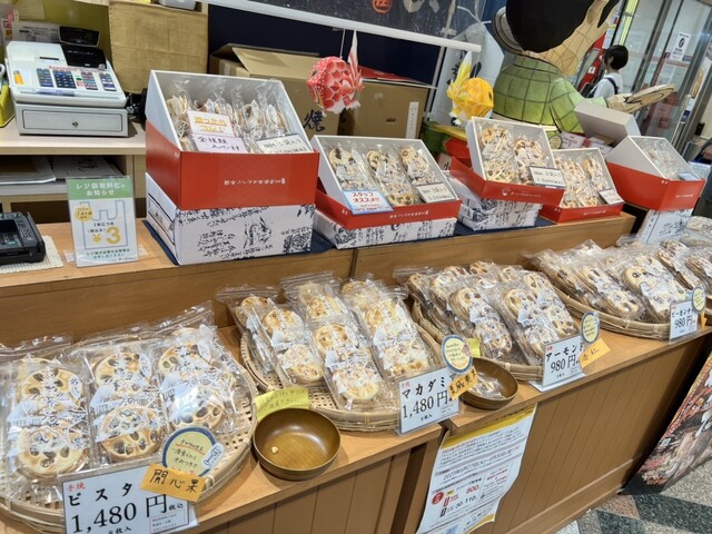 小山せんべい - 弘前（せんべい）の写真