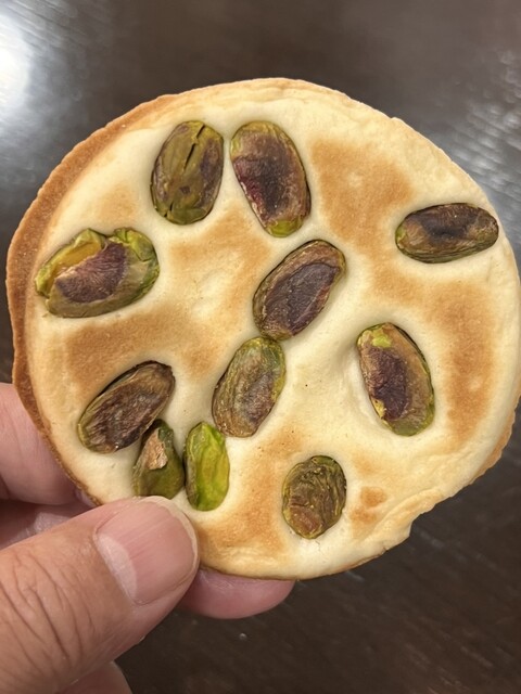 小山せんべい - 弘前（せんべい）の写真