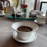 中国飯店 麗穂 - 青パパイヤ入りフカヒレの醤油煮込み