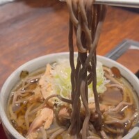 山形山　月島店 - コシのある中太麺