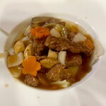 紅宝石 - 野菜の牛ばら煮込み