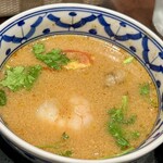 メナムのほとり - トムヤムクン