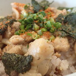 トーコーキッチン - 焼き鳥丼　七味かけ