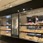 ピエール・ガニェール パン・エ・ガトー - 