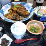 瀬戸内味覚処 芸州 本店 - 鯛かぶと御膳