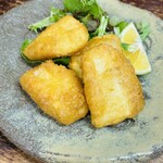 金屋食堂 - 魚（カレイ）の唐揚げ