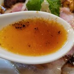 燃えよ麺助 - スープ