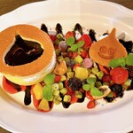 ルイーダの酒場 - ふわふわスライムのチョコクリームパンケーキ