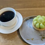 tsuki no mori - シャインマスカットタルトと珈琲(2024.8）