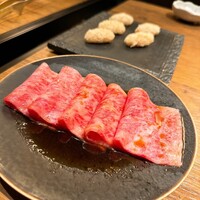 和牛とタン 焼肉 とみ 新橋本店 - 