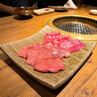 和牛とタン 焼肉 とみ 新橋本店 - 