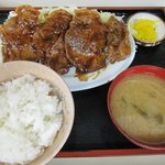 まんぷく亭 - 突然バカウマ！？「豚ロースしょうが焼き(\780)」。