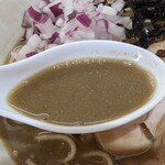 春日遅遅 - 濃厚鶏白湯をベースに煮干しが凝縮