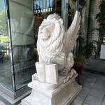 レオーネ・マルチアーノ - 