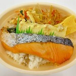 ほっともっと - 料理写真:もちミニしゃけ弁当