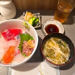 釣り人 しまちゃん - 料理写真:お任せ海鮮丼