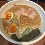 節系とんこつらぁ麺　おもと - 