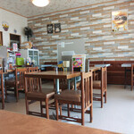 麺カフェ ひまわり - 店内