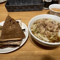 Az/ビーフン東 大阪店 - 