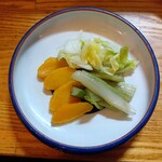 炭火焼鳥中村屋 - お新香