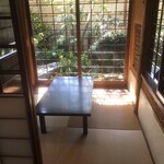 茶房 ぎゃらりー かさの家 - お茶室のようです。