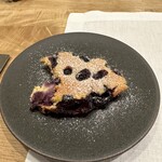 シャントレル - ブルーベリーのクラフティ。