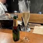 HIGASHITANI  - Moët & Chandon