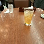 ロイヤルホスト - ドリンクバーの烏龍茶です。