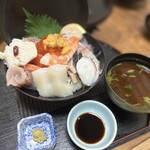 寿司満 - 海鮮丼 1500円
