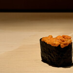 鮨 一幸 - バフンウニ軍艦