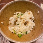 天ぷら たけうち - シマアジ、鯛、タモギ茸の炊き込みご飯