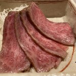 ステーキ 西洋料理 寛 - 栃木和牛匠部位ザブトン8%行者ニンニクと奈良漬ソース