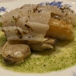 ステーキ 西洋料理 寛 - 甘鯛と剣先イカにトリュフをトッピング　バジルソースで