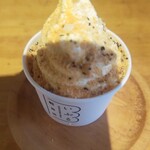 Ibur Nakakaruizawa Ten - 燻製チーズと燻製黒胡椒