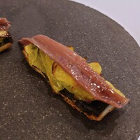 anchoa - Aperitivo：アンチョア コカ（アンチョビとトランペットズッキーニのコカ）〈相模湾魚介スペシャルコース〉