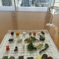 シェ トモ - 