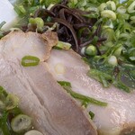 味心 - うちゅくちぃぃチャーシュー　こってりスープと脂の甘みがベストマッチ♪