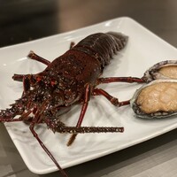 mahoroba 鉄板 心斎橋 - 伊勢海老さんと蝦夷鮑