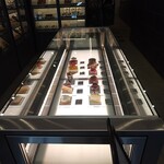 CALVA - 宝石売り場のようなケキ達