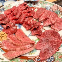 神戸焼肉 金虎 - 神戸牛7種盛り合わせ