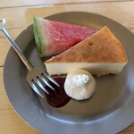 バナナウィンズ - デザートのチーズケーキ