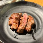 焼肉 犇 - 厚切り牛タンはカットしてご提供