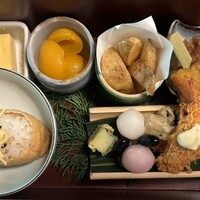 黒茶屋 - 子供のお膳です。こちらにうどんとアイス付きでした。