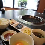 小川亭 とらちゃん - 4人だけのテーブルを貸し切りでした