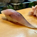 寿し辰 - 見て！この美しいしめ鯖♪(*´ω`*)職人技です！