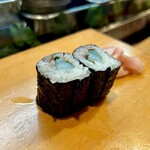 寿し辰 - イカ紫蘇梅巻き、夏らしい海苔巻きです♪