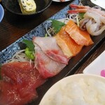 ますよね お食事処 まごころ屋 - お刺身定食