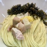 ヌードル＆スパイスカレー 今日の1番 - 海苔和え玉  ¥1,200-(税込) ポークとニンニク(店主からニンニク入れますかのお声掛けで)