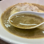 ヌードル＆スパイスカレー 今日の1番 - 濃厚かけソバ　スープ